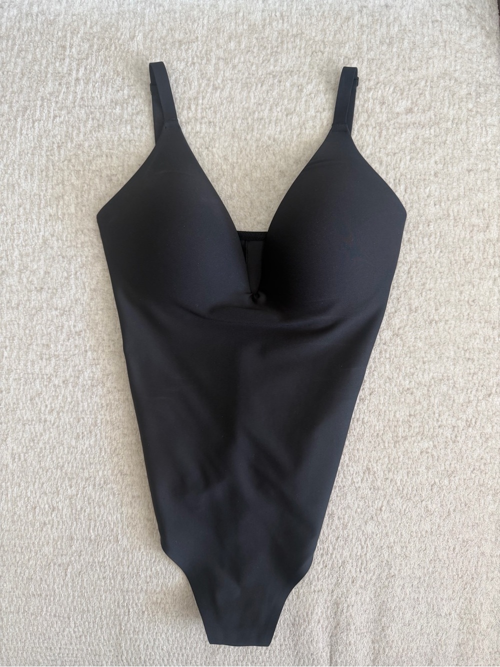Skims Body Push-up Thong Bodysuit